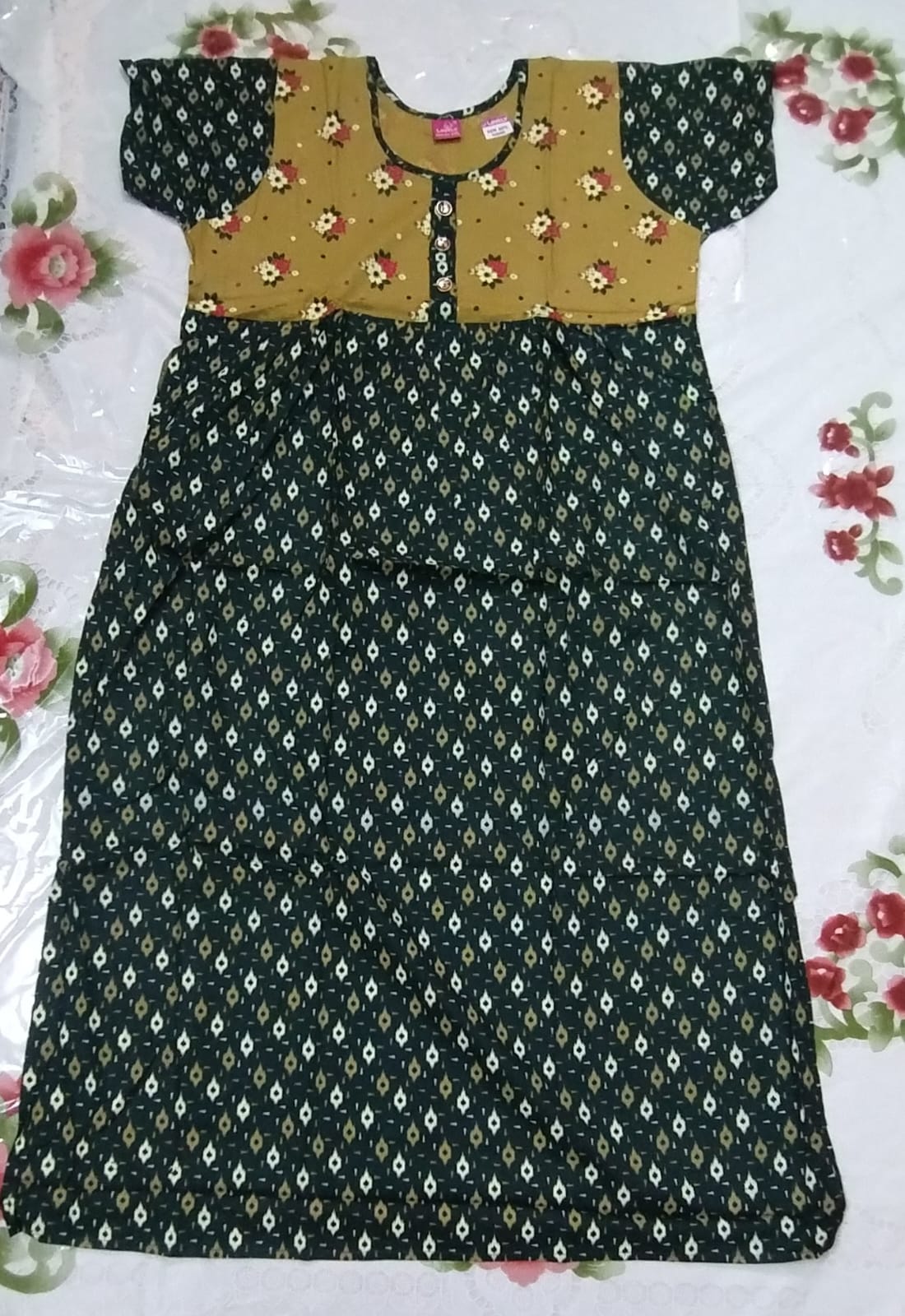 Lovely Brand Pure cotton Frock Nighty  without zip model 🌹🌹 Fully overlocked, Fancy button & side pocket available